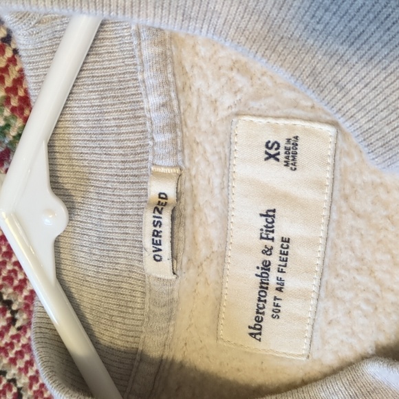 Rare Abercrombie Denali Wolf Sweatshirt - Picture 3 of 3